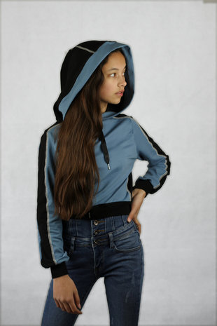 Blauwe/zwarte hoodie